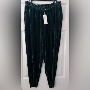 Eileen Fisher Dark Green Velvet Trousers, size LP